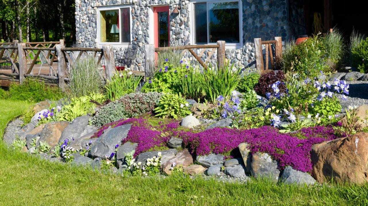 Juneberry Lodge Хоумър Екстериор снимка