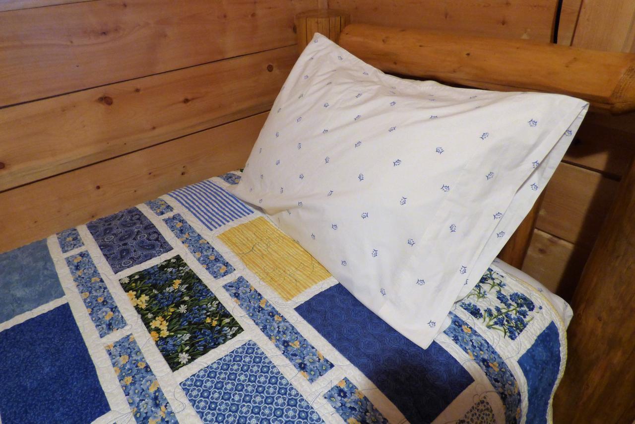 Juneberry Lodge Хоумър Екстериор снимка