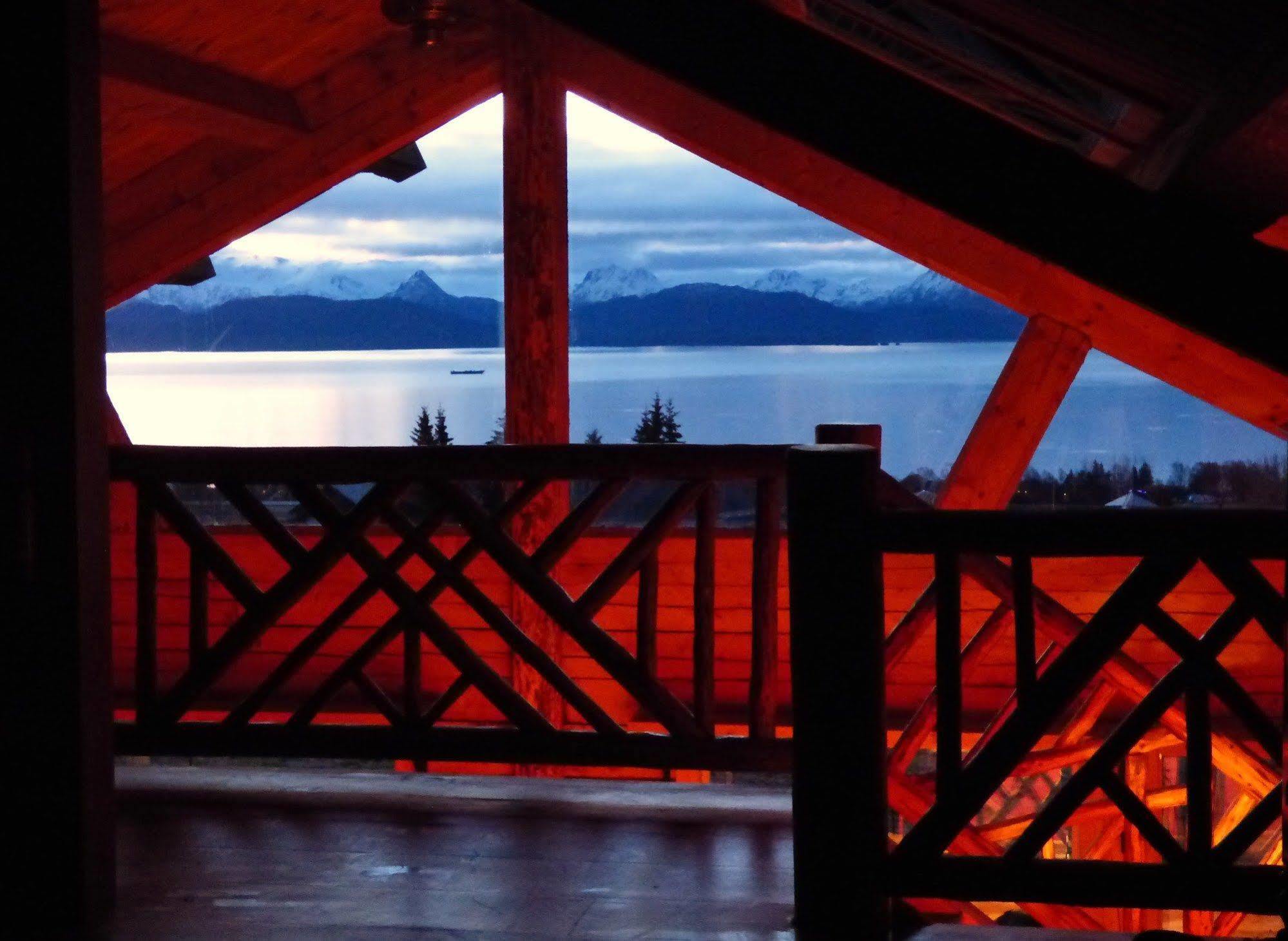 Juneberry Lodge Хоумър Екстериор снимка