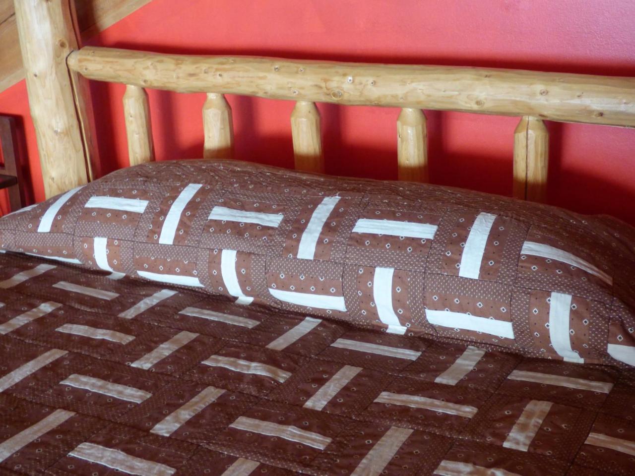 Juneberry Lodge Хоумър Екстериор снимка